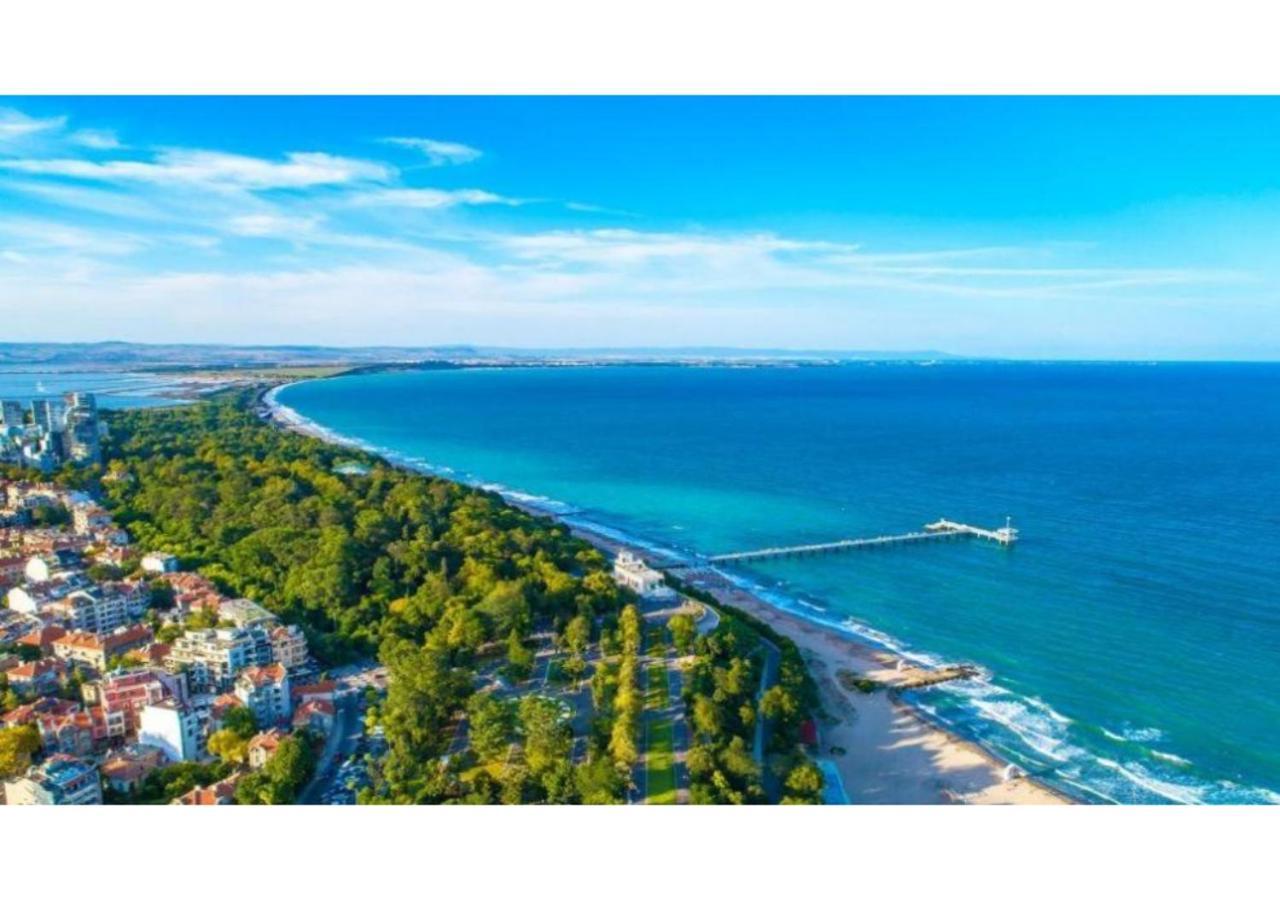 Luxury On The First Line To The Sea